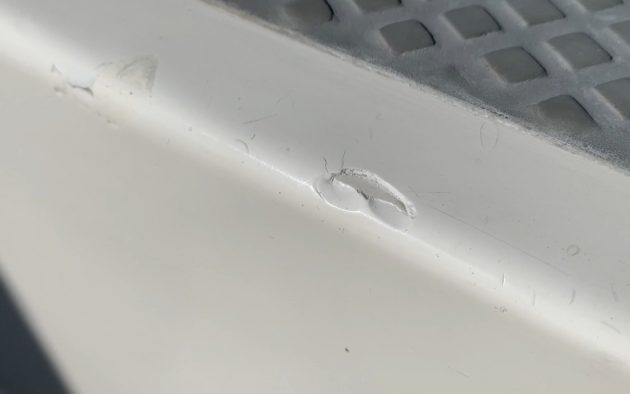 How to repair a gel coat chip or scratch on your boat?