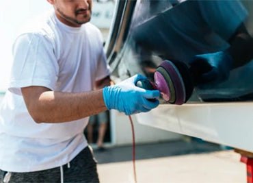 What to consider before buying a boat polisher? - Chic Marine